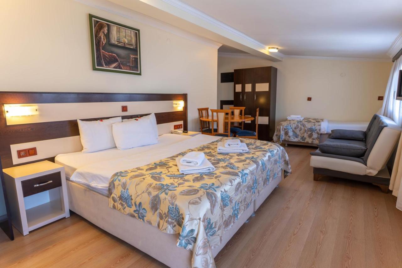Hotel Karacam Foça Buitenkant foto