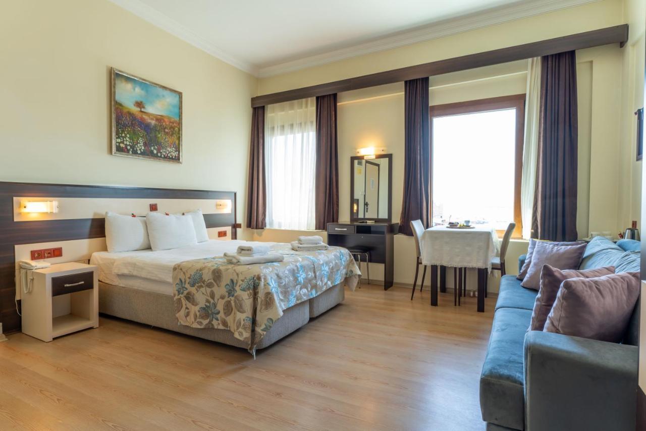 Hotel Karacam Foça Buitenkant foto