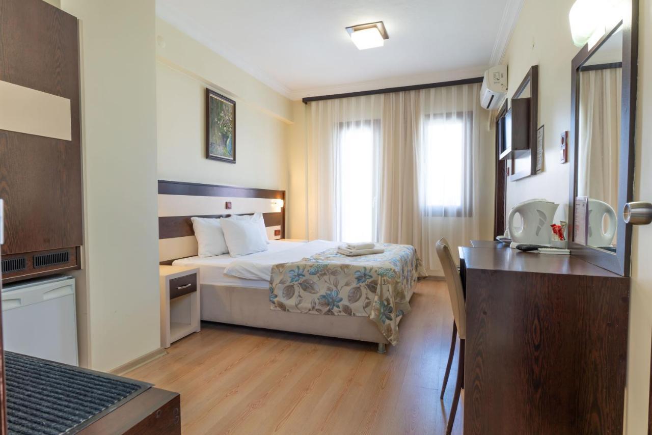 Hotel Karacam Foça Buitenkant foto