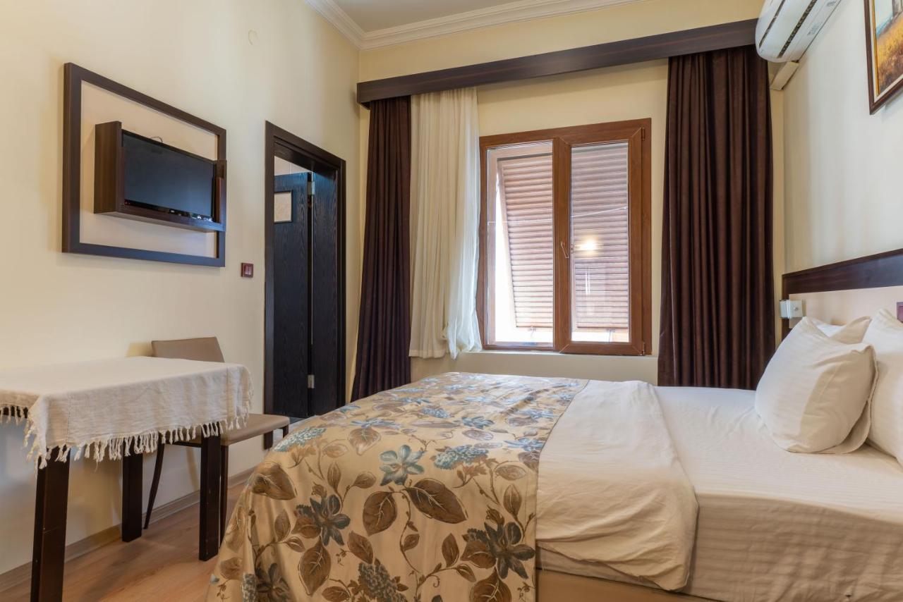 Hotel Karacam Foça Buitenkant foto