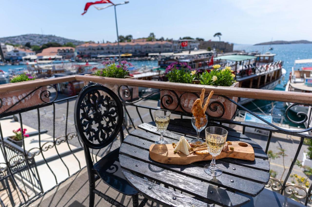 Hotel Karacam Foça Buitenkant foto