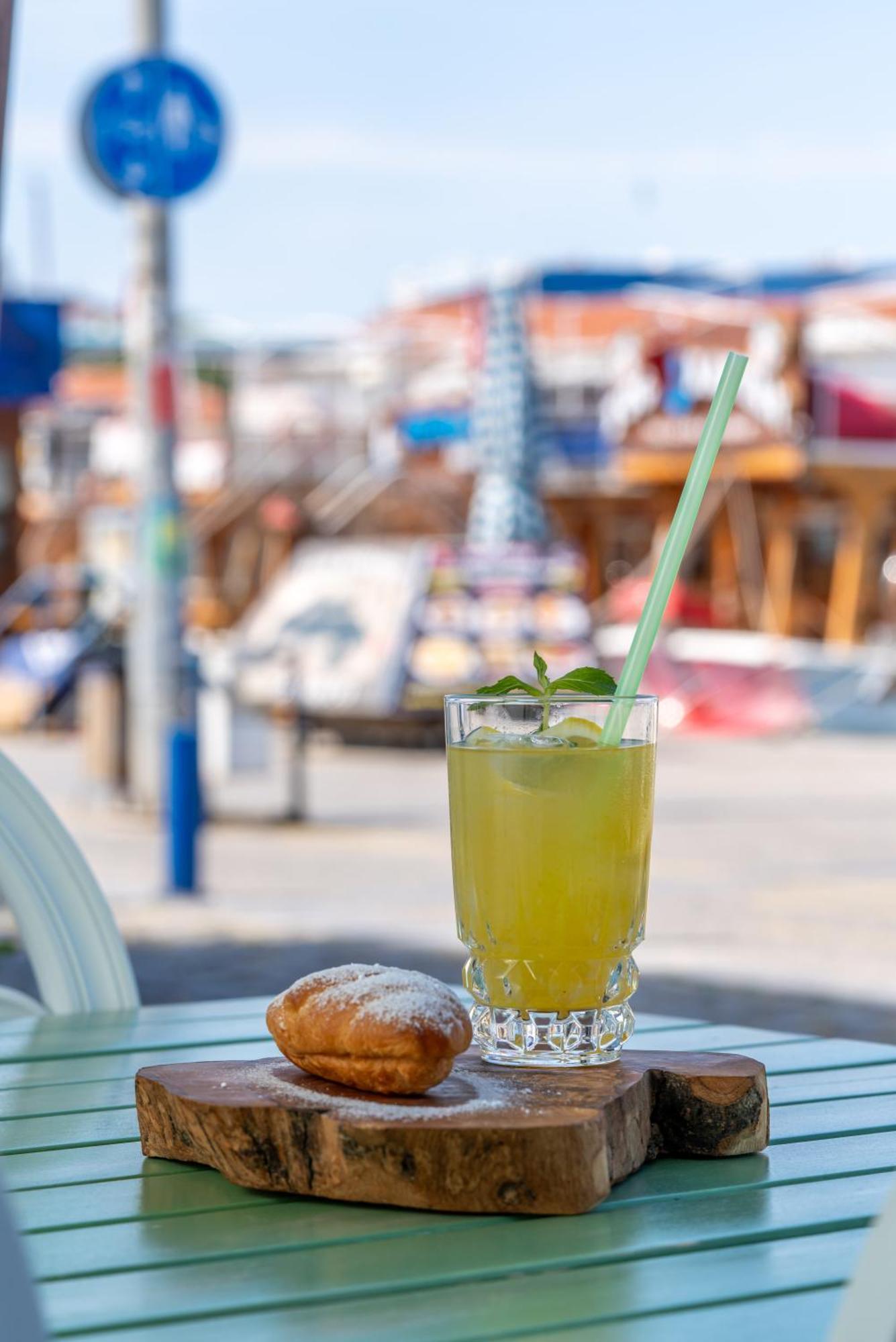 Hotel Karacam Foça Buitenkant foto